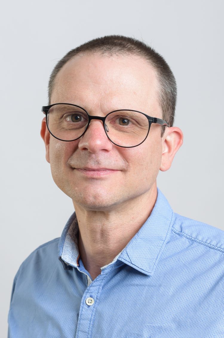 Dr. Thomas Gsponer
